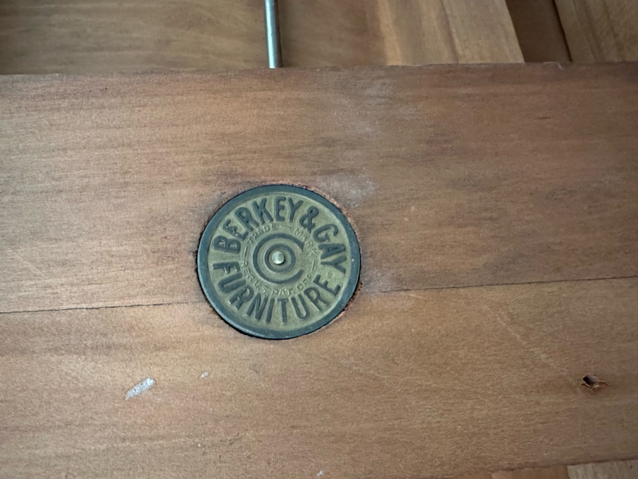 Antique Berkey & Gay Furniture Dining Room Table 62W X 42.5D X 30H With Three 11' Leaves And Six Chairs [Photo 16]