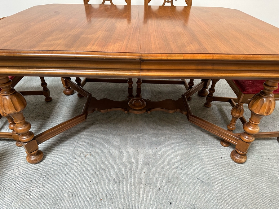 Antique Berkey & Gay Furniture Dining Room Table 62W X 42.5D X 30H With Three 11' Leaves And Six Chairs [Photo 8]