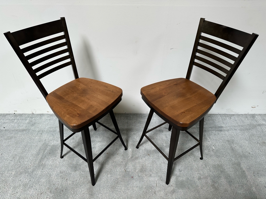 Pair Of Heavy Wooden And Metal Swivel Bar Stools 25' Seat Height By Amisco [Photo 7]