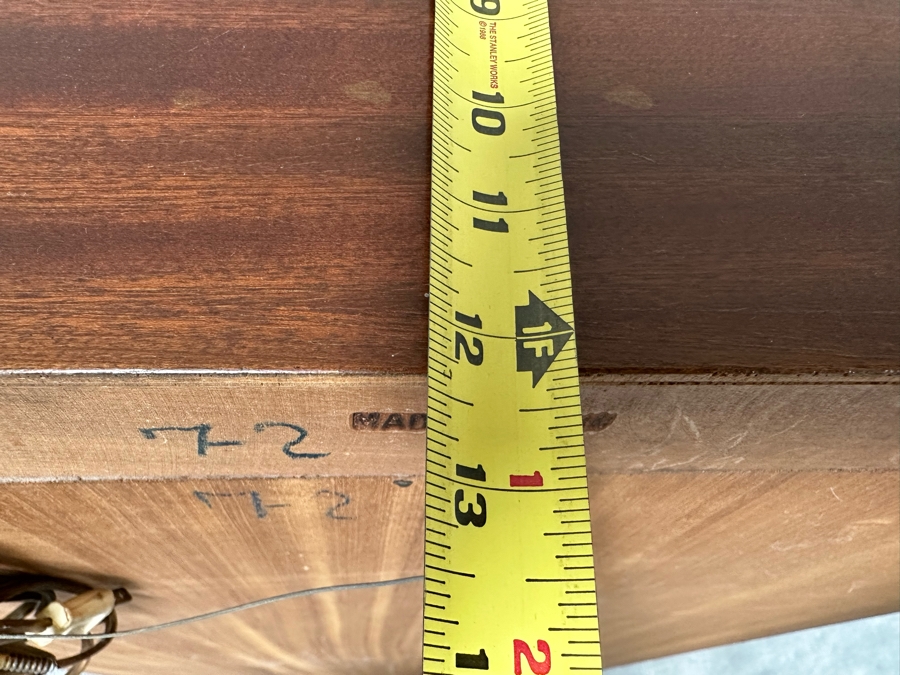 Vintage French Louis XV Style Hand Painted Vitrine Display Cabinet Made In Spain 27W X 12.5D X 59.5H [Photo 20]