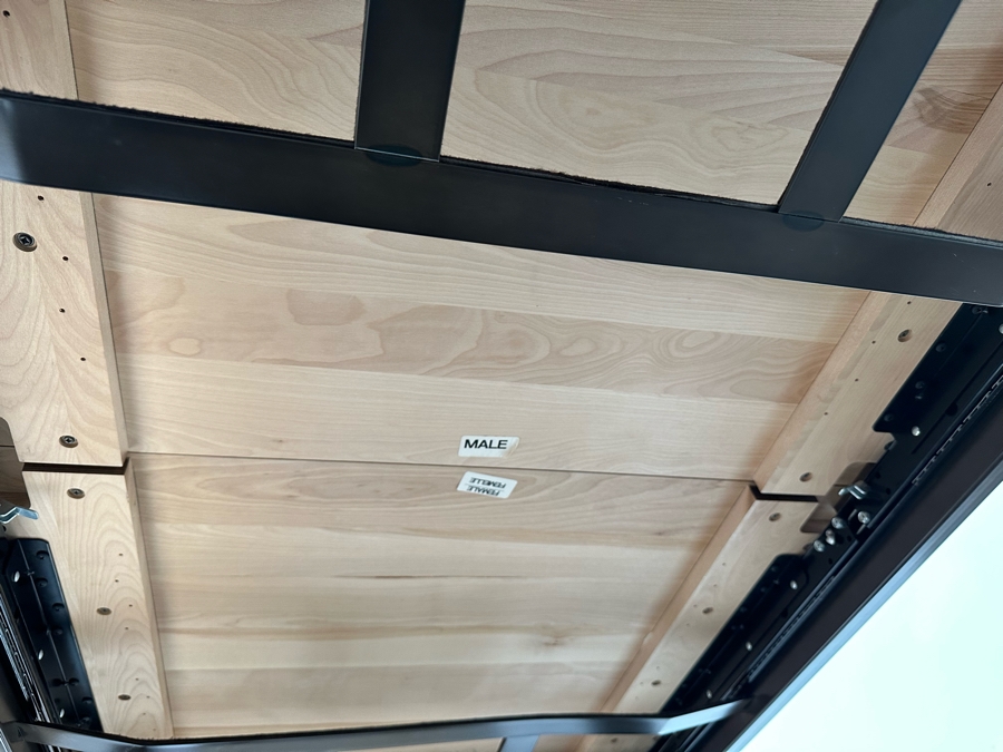 Solid Wooden And Metal Dining Table 60.5W X 38D X 29.5H With Two 15' Leaves And Four Chairs By Amisco [Photo 13]