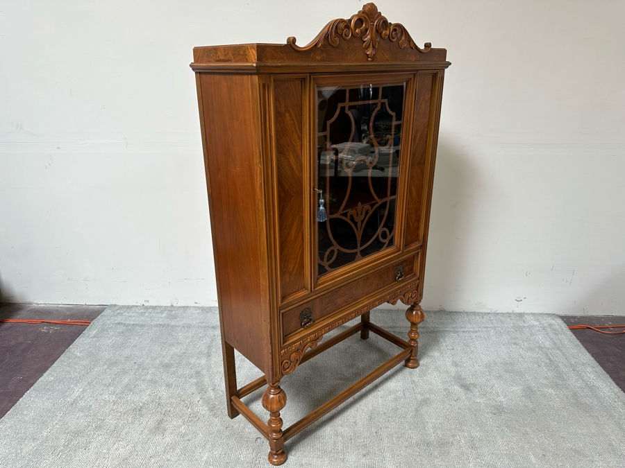 Antique Berkey & Gay China Cabinet 39.5W X 16D X 69H [Photo 13]