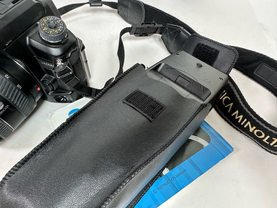 Konica Minolta Dynax Maxxum 7D Digital Camera With Five Lenses, Flashes, Accessories And Camera Bag [Photo 14]