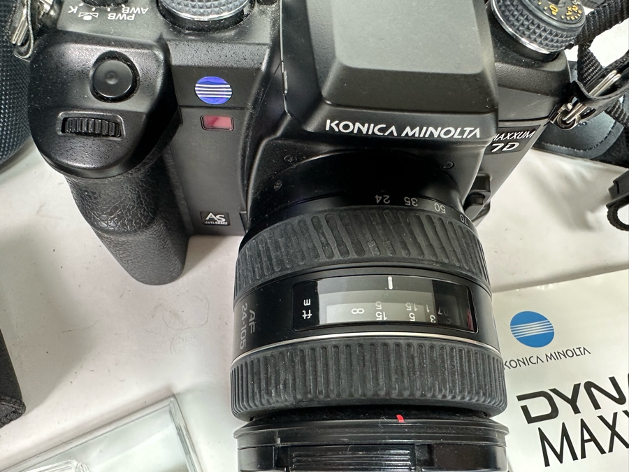 Konica Minolta Dynax Maxxum 7D Digital Camera With Five Lenses, Flashes, Accessories And Camera Bag [Photo 7]