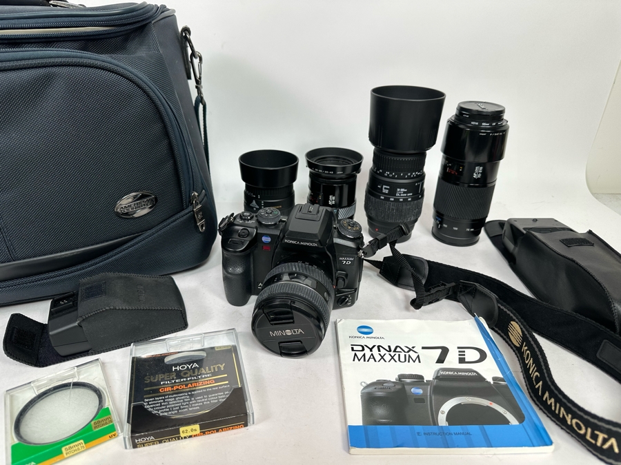 Konica Minolta Dynax Maxxum 7D Digital Camera With Five Lenses, Flashes, Accessories And Camera Bag [Photo 2]
