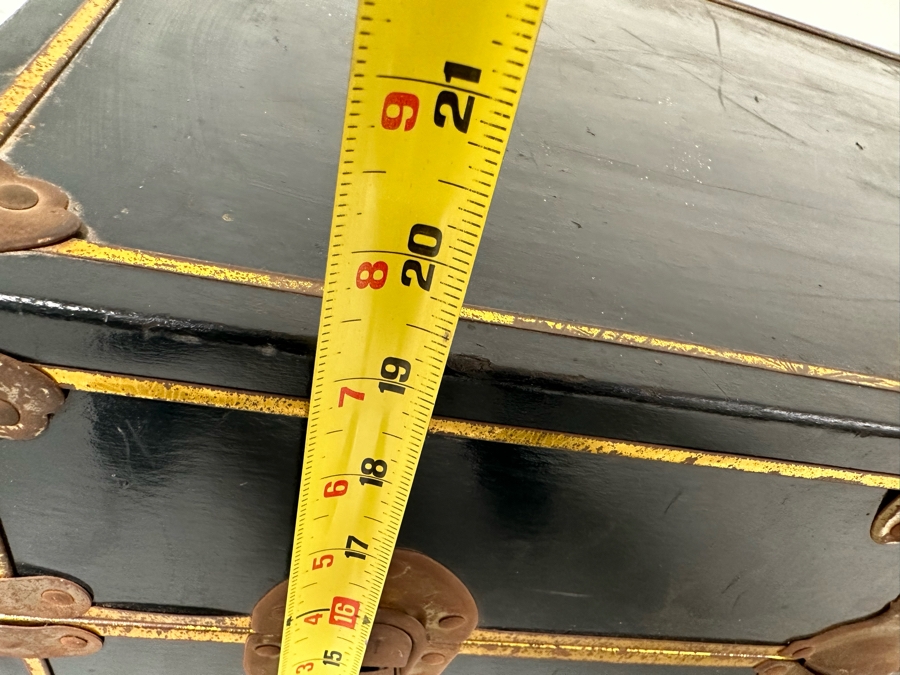 Vintage Trunk With Big Band / Gospel Records 36W X 18D X 19H [Photo 6]