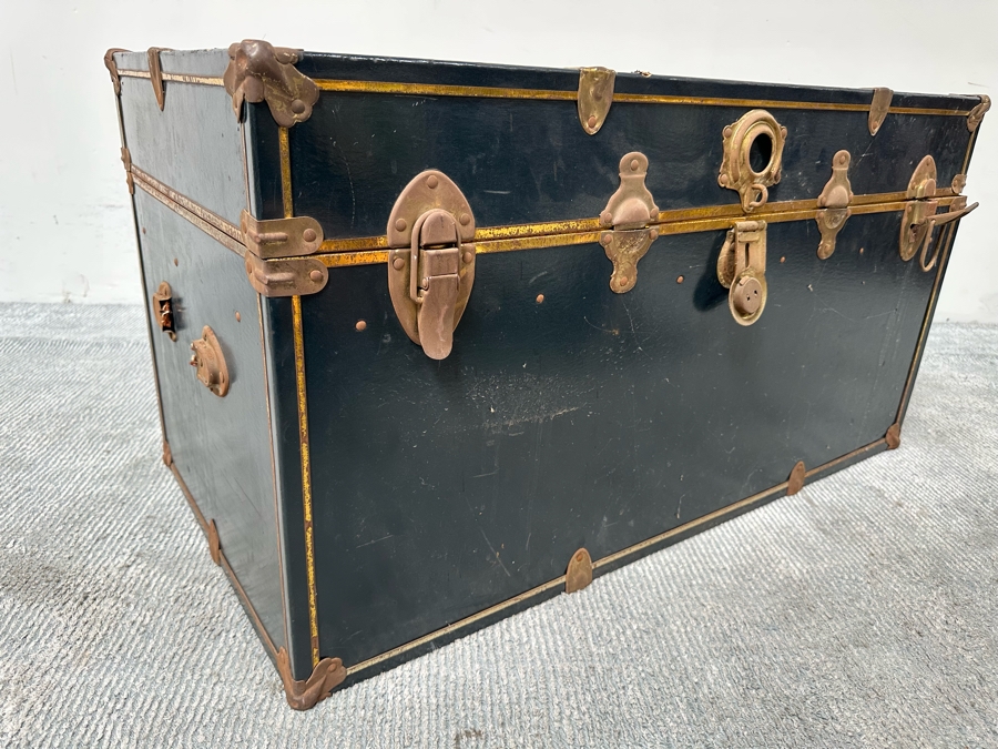 Vintage Trunk With Big Band / Gospel Records 36W X 18D X 19H [Photo 12]