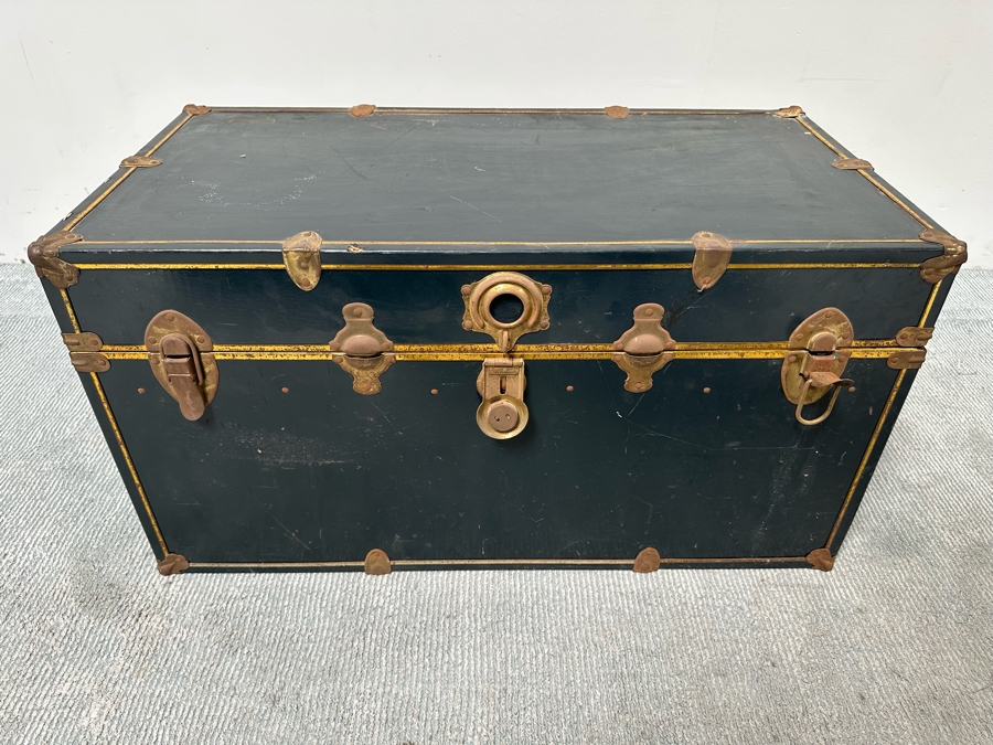 Vintage Trunk With Big Band / Gospel Records 36W X 18D X 19H [Photo 2]