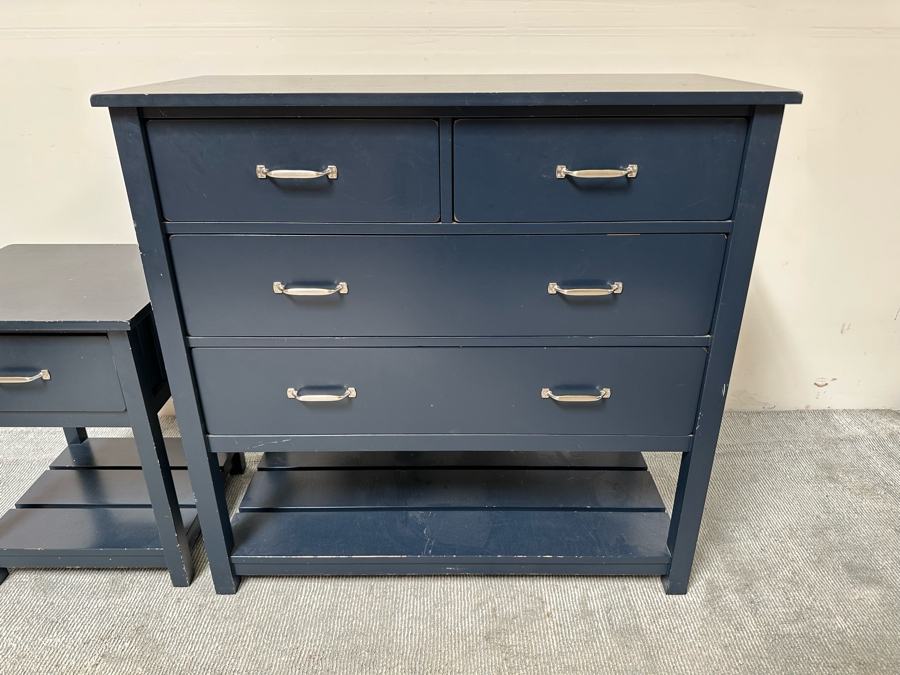 Pottery Barn Kids Dresser 42W X 20D X 40.5H And Matching Nightstand 19 ...