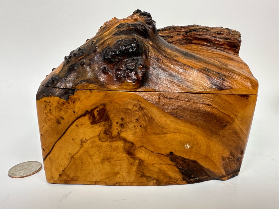 Organic Olive Wood Hand Made Box 6.5W X 4D X 4.5H [Photo 4]