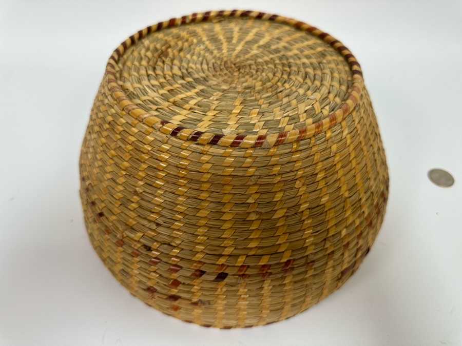 Vintage Hand Made Woven Basket 10W X 5H [Photo 6]