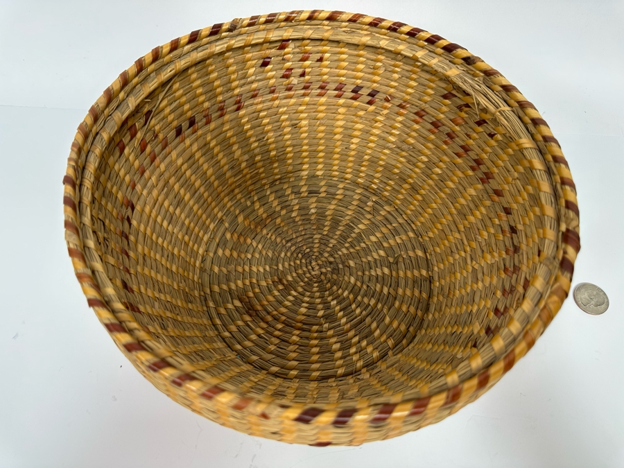 Vintage Hand Made Woven Basket 10W X 5H [Photo 4]