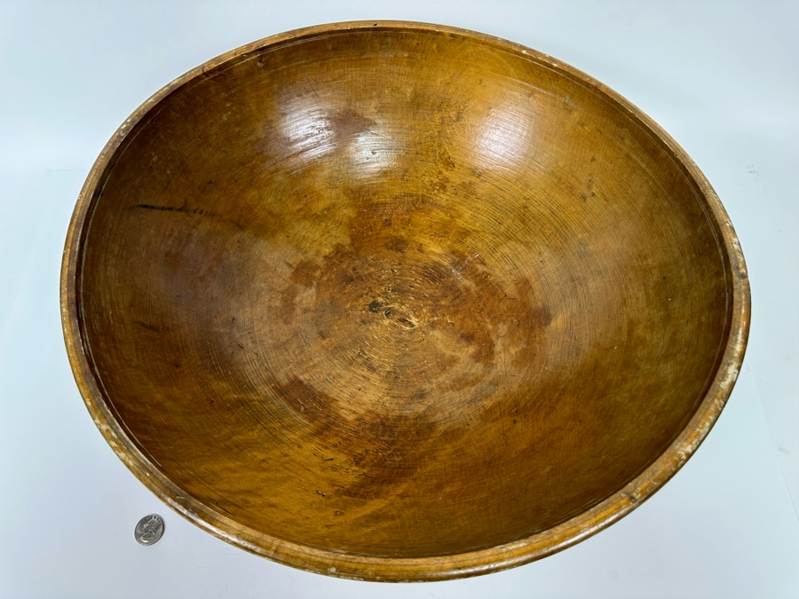 Large Primitive Wooden Dough Bowl 18.5R X 6H [Photo 2]