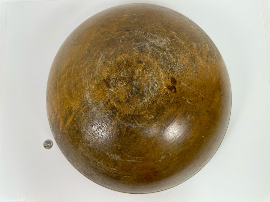 Large Primitive Wooden Dough Bowl 18.5R X 6H [Photo 9]