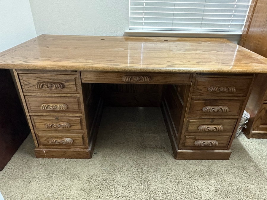 Oak Office Desk 72W X 36D X 30H [Photo 2]