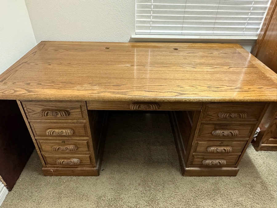 Oak Office Desk 72W X 36D X 30H [Photo 4]