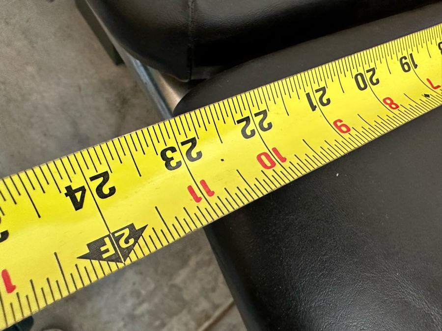 Universal Commercial Leg Lift Exercise Equipment Machine With Cam Feature Designed By Client 23W X 79D X 69H [Photo 6]