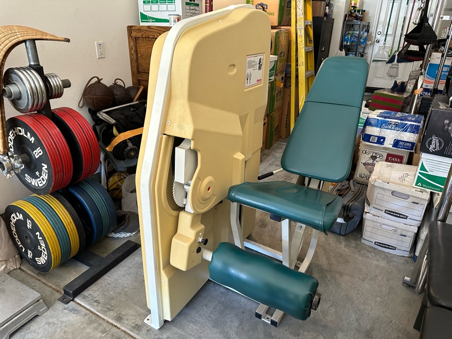 Nautilus Commercial Leg Extension Exercise Equipment Machine 34W X 56D X 60H [Photo 8]