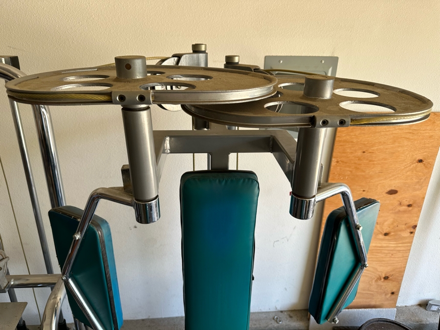 Iron Co San Diego Blue Chest Pec Fly Machine 40W X 45D X 73H [Photo 8]