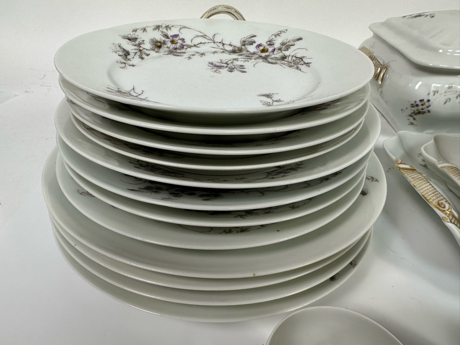 Last Minute Add - French Haviland Limoges China Set CFH GDM [Photo 10]