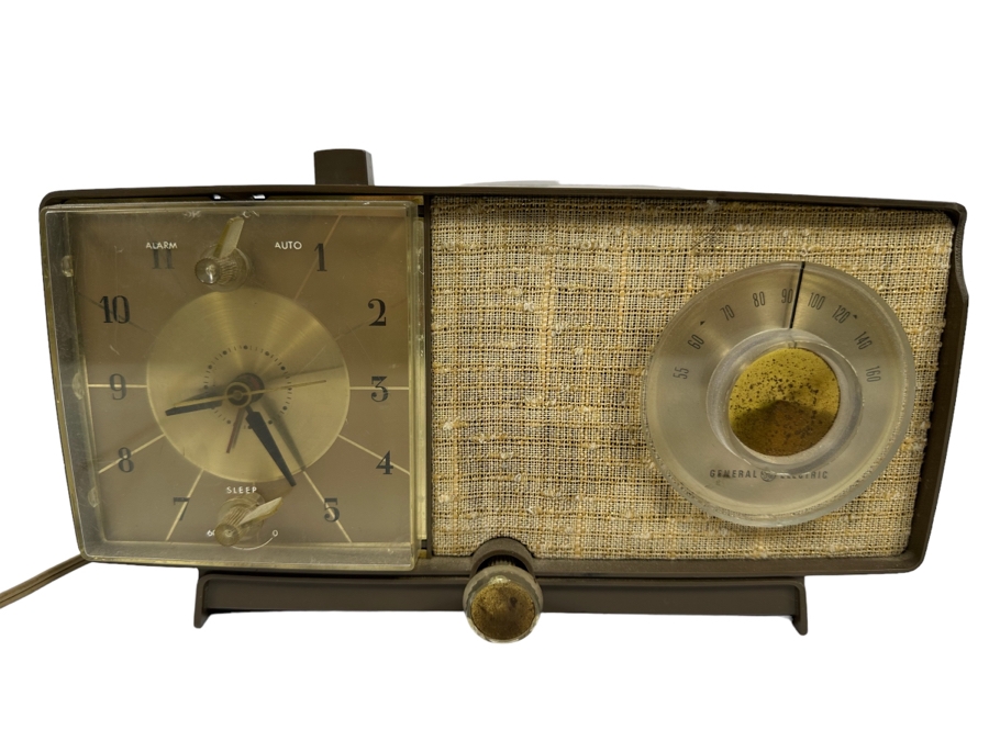 Last Minute Add - Mid-Century General Electric Vacuum Tube Alarm Clock Radio 11W X 6D X 5.5H [Photo 1]