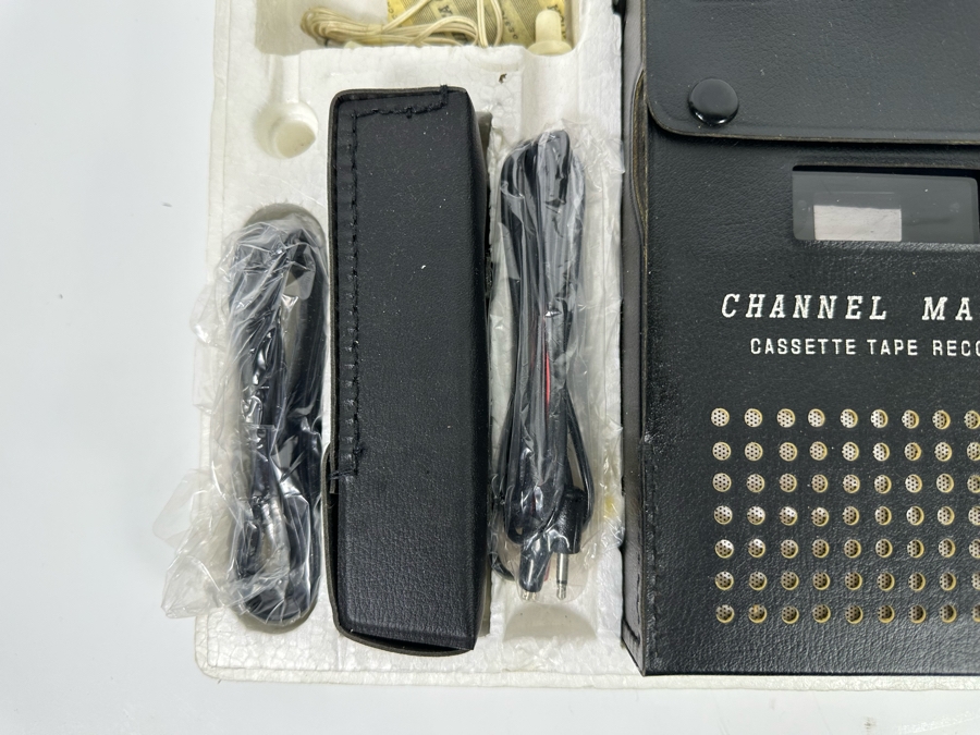 Last Minute Add - New Old Stock Channel Master Portable Cassette Tape Recorder Model 6300 [Photo 6]