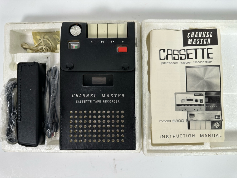 Last Minute Add - New Old Stock Channel Master Portable Cassette Tape Recorder Model 6300 [Photo 3]