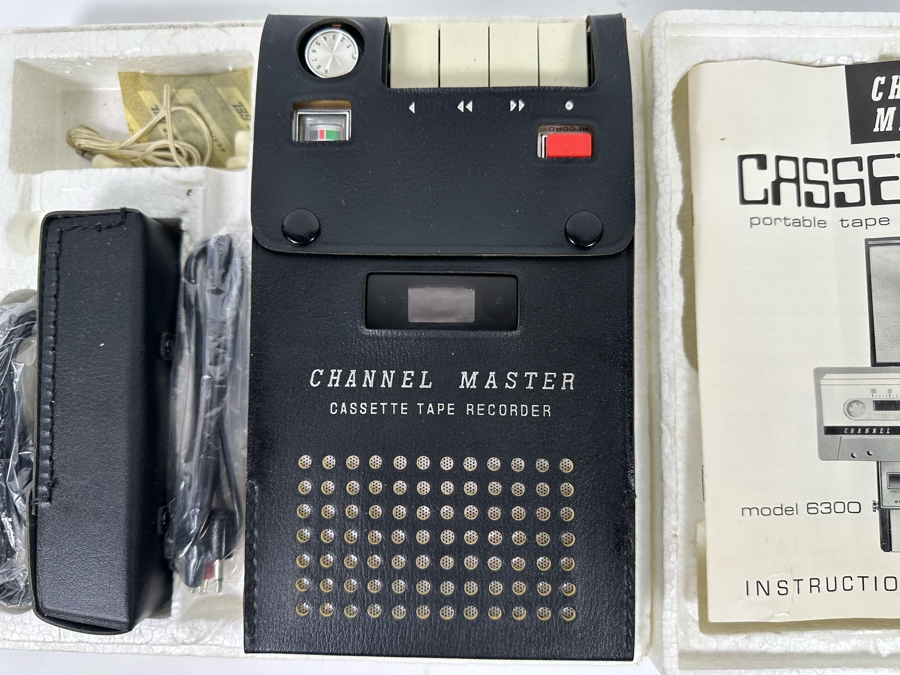 Last Minute Add - New Old Stock Channel Master Portable Cassette Tape Recorder Model 6300 [Photo 5]
