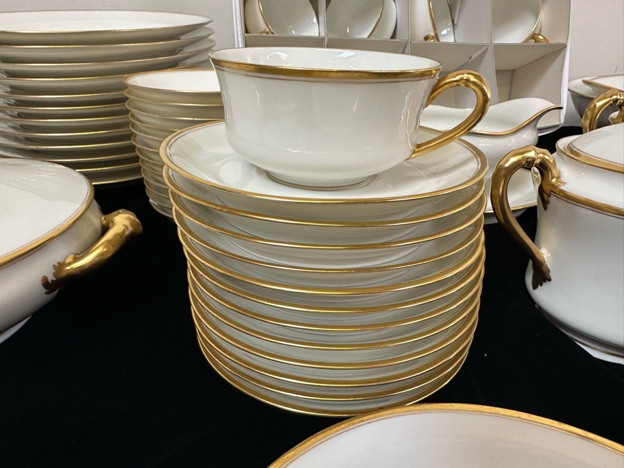 Last Minute Add - Elegant French Haviland Limoges Gold Rim China Set [Photo 6]