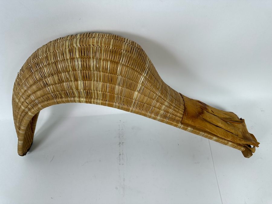 Vintage Jai Alai Handwoven Wicker Cesta 28W X 5D X 19H [Photo 3]