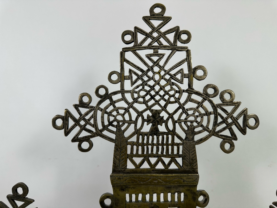 Vintage Large Ethiopian Coptic Oriental Orthodox Christian Handmade Metal Freestanding Cross 21.5W X 31H [Photo 6]