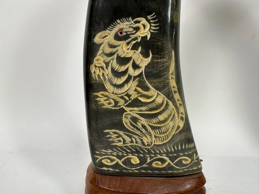 Pair Of Vintage Hand Carved Buffalo Horns With Scenes Of Tigers And Dragons From Thailand 16.5H [Photo 5]