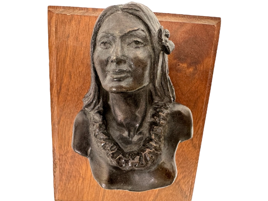 Ralph Crawford Limited Edition Bronze Bust Of Hawaiian Girl 20/100 Vintage 1979 Mounted On Small Wooden Plaque 3H