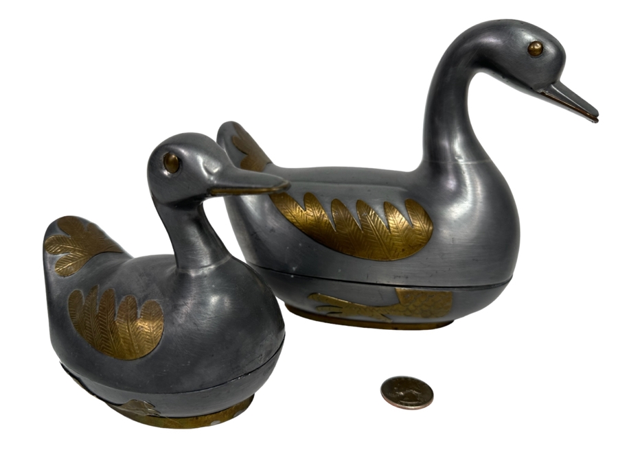 Pair Of Metal Duck Boxes Made In Hong Kong 8W X 6.5H [Photo 1]