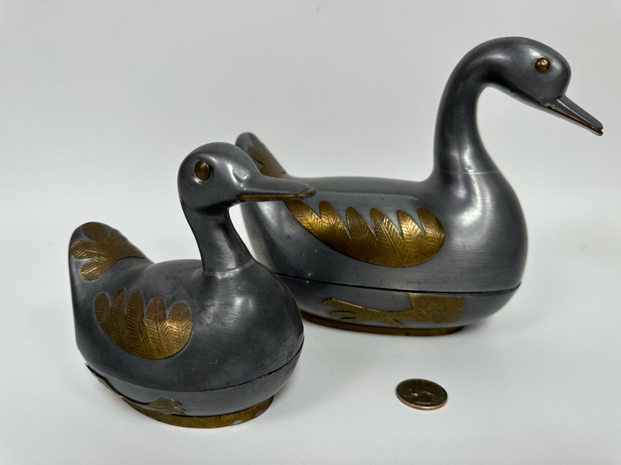 Pair Of Metal Duck Boxes Made In Hong Kong 8W X 6.5H [Photo 2]