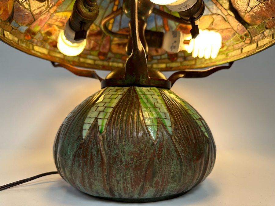 Stunning Bronze Beautiful Patina Table Lamp With Dragonfly Stained Glass Shade Unmarked Believed To Be Tiffany Lamp - See Photos 17W X 16H [Photo 10]