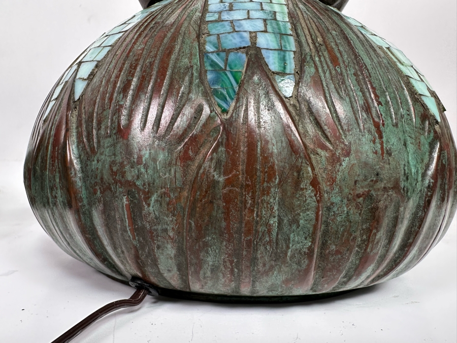 Stunning Bronze Beautiful Patina Table Lamp With Dragonfly Stained Glass Shade Unmarked Believed To Be Tiffany Lamp - See Photos 17W X 16H [Photo 29]