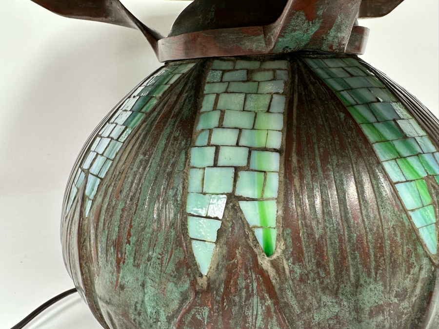 Stunning Bronze Beautiful Patina Table Lamp With Dragonfly Stained Glass Shade Unmarked Believed To Be Tiffany Lamp - See Photos 17W X 16H [Photo 23]