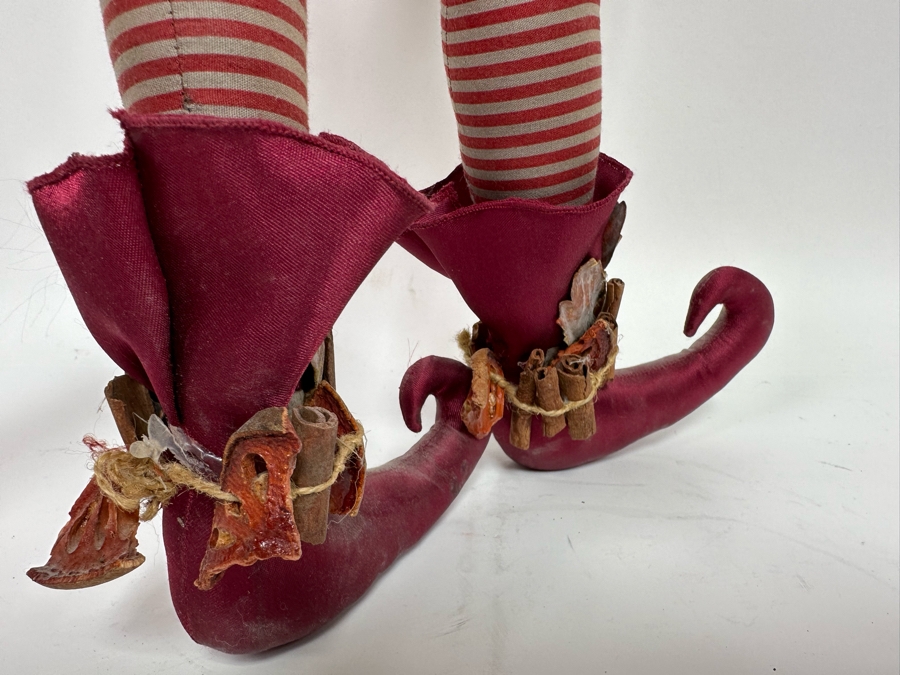 Wayne M. Kleski Fairy 27L [Photo 9]