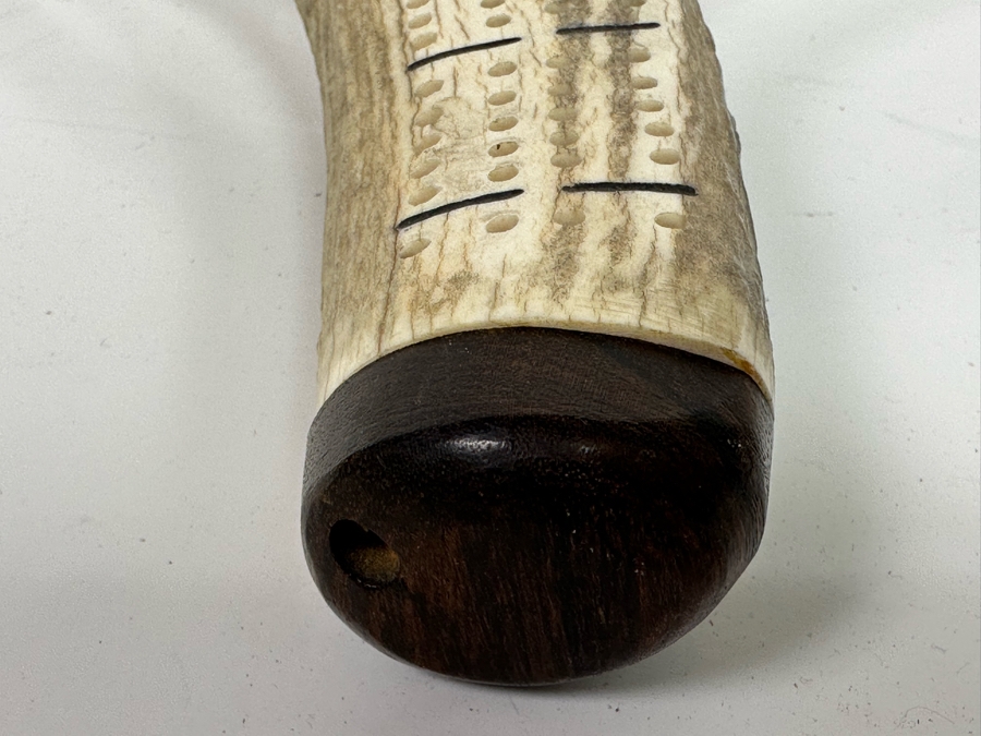 Vintage Carved Antler Cribbage Board With Hidden Compartment For Pegs 17.5 X 14 [Photo 4]