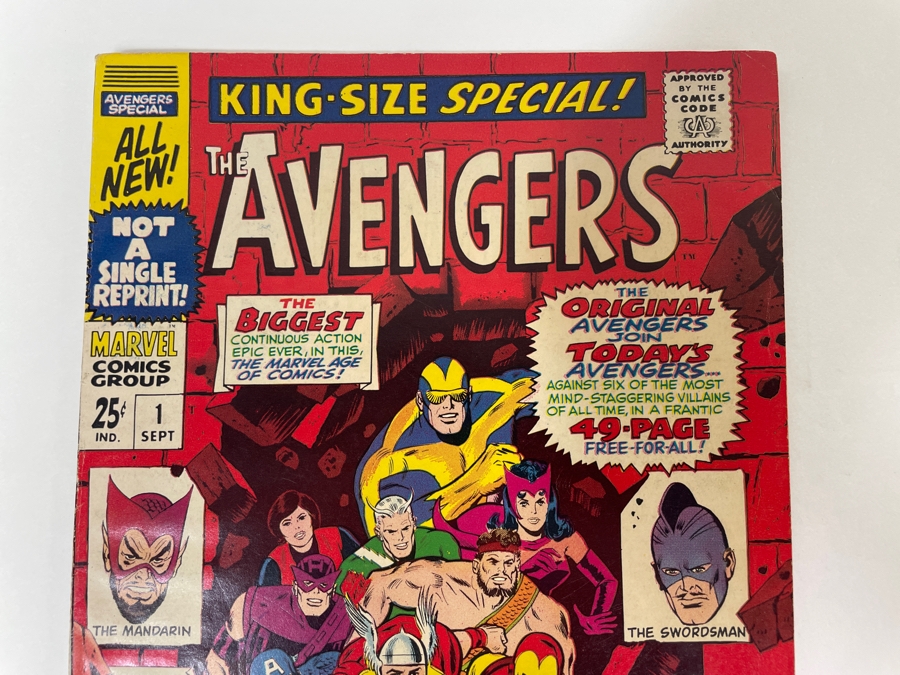 Vintage Marvel Comics Marvel King Size Special The Avengers #1 Comic Book [Photo 2]