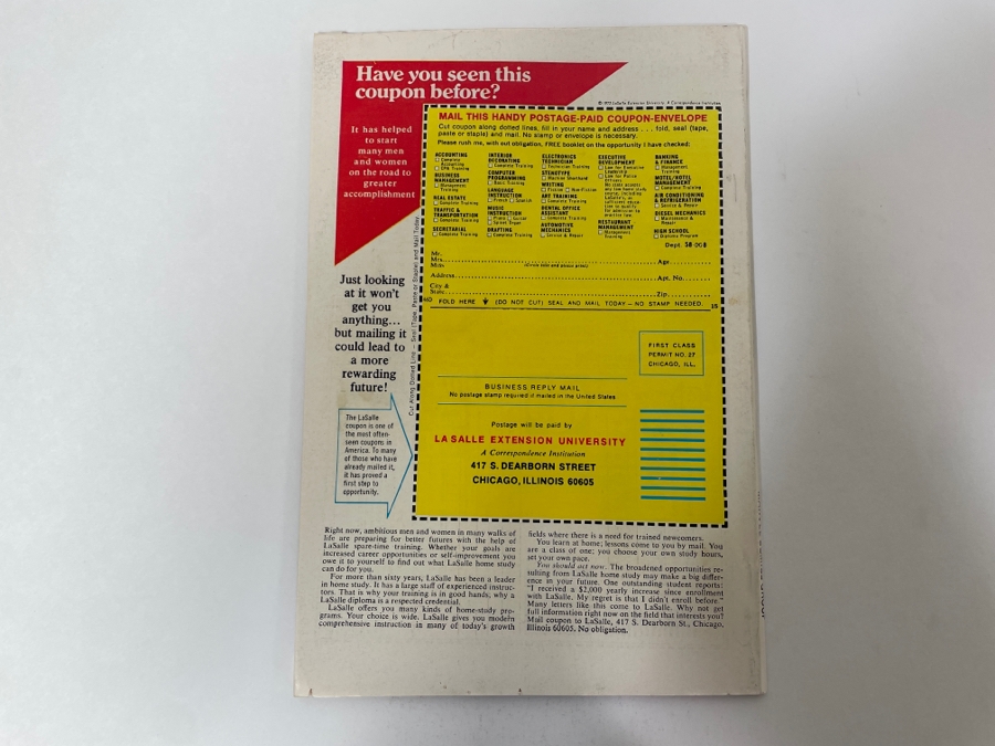 Vintage Marvel Comics Marvel King Giant-Size Avengers #1 Comic Book [Photo 4]