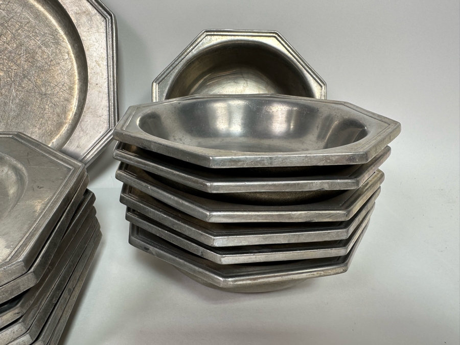 Wilton-Columbia RWP 10' Pewter Plates And 6.75' Bowls [Photo 5]