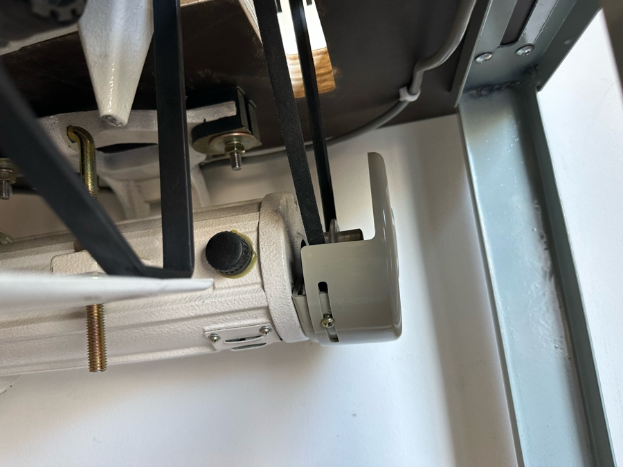 PFAFF Industrial 1245 Single Needle Sewing Machine Complete Used Once 48W X 20D X 61H Retails $3,400 [Photo 17]