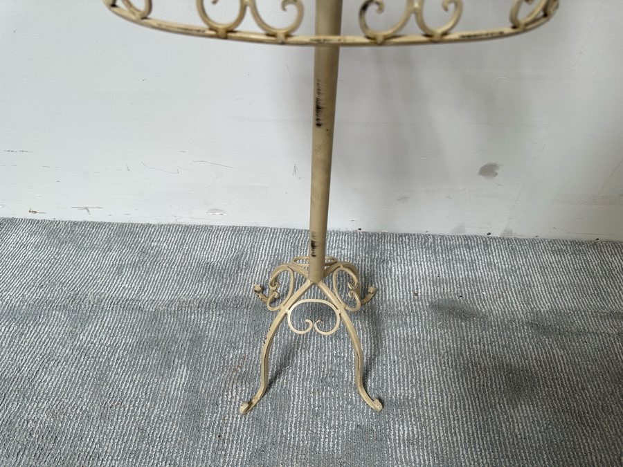 Metal Dress Form Freestanding Planter 14W X 57H [Photo 7]