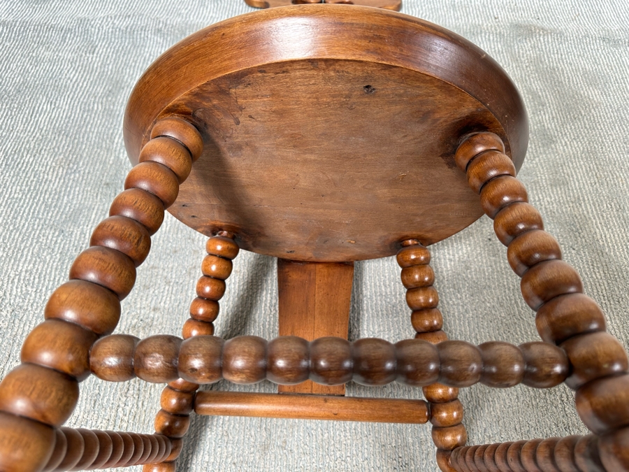 Antique Wooden Hall Chair 17W X 44H [Photo 7]