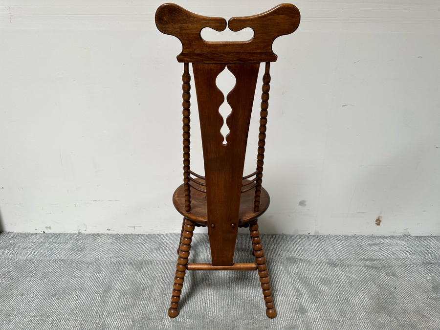 Antique Wooden Hall Chair 17W X 44H [Photo 5]