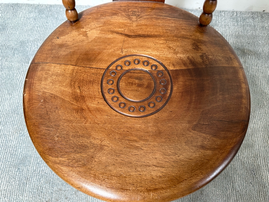 Antique Wooden Hall Chair 17W X 44H [Photo 6]