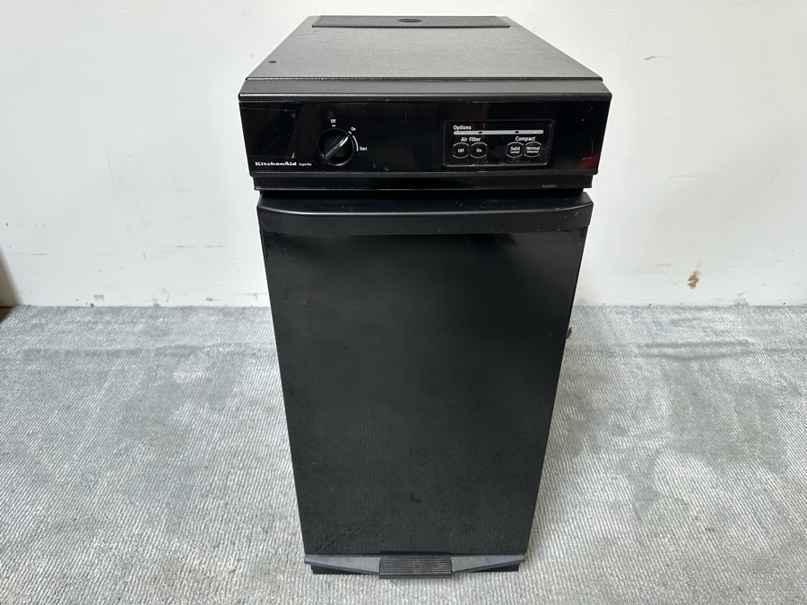 KitchenAid Trash Compactor Model KCCC151JBL0 15W X 25D X 34H   51960 Sqy9 