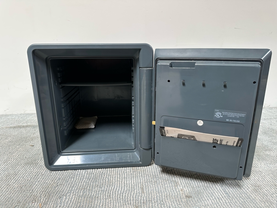 First Alert Waterproof Fire Theft Safe With Key 14W X 18D X 17H [Photo 4]